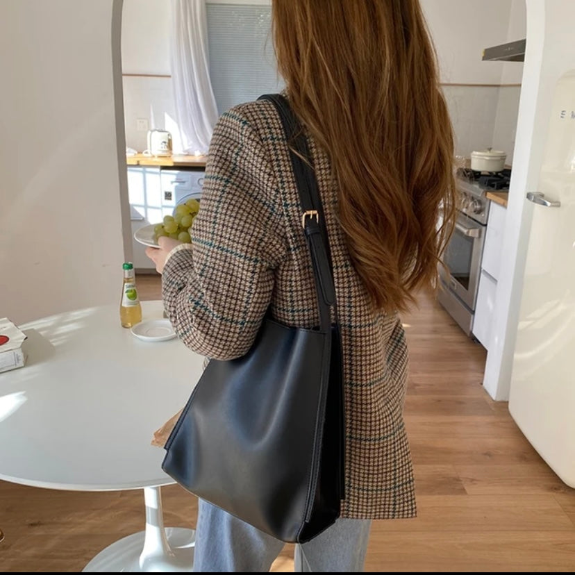 Camilla | Classic Everyday Bag