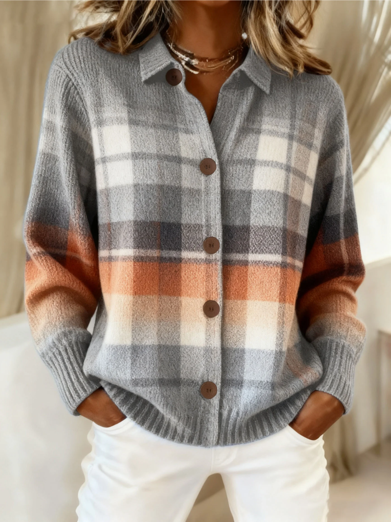 Emily – Knit Blouse with Plaid Pattern