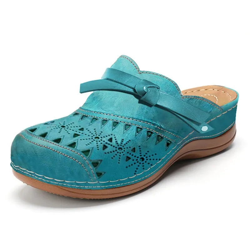 Lyra | Comfortable Everyday Clogs