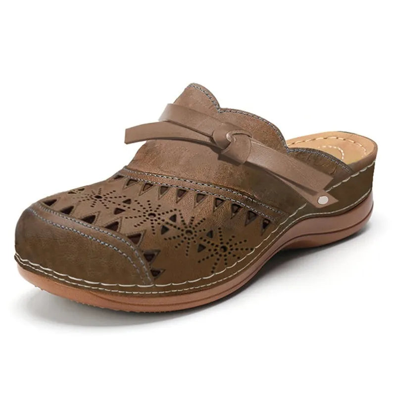 Lyra | Comfortable Everyday Clogs
